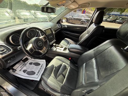 Used 2013 Jeep Grand Cherokee Laredo RWD image 8