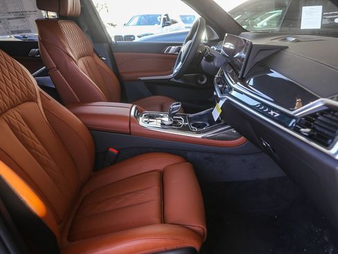 New 2026 BMW ALPINA XB7 AWD/4WD image 36