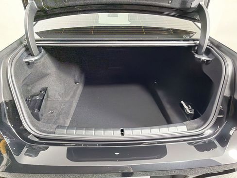 New 2026 BMW 740i xDrive w/ Executive Package image 28