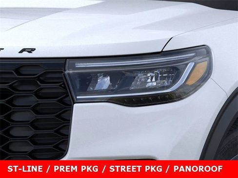 New 2025 Ford Explorer ST-Line w/ Premium Package image 18