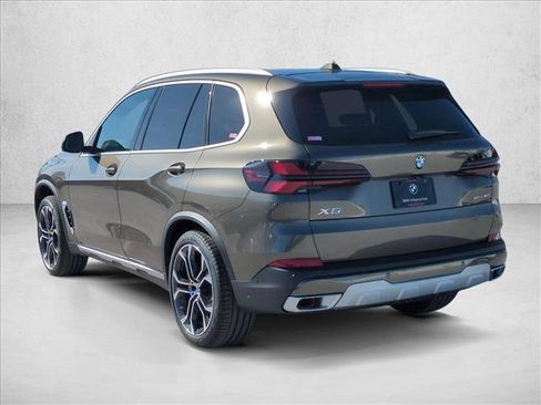 New 2026 BMW X5 sDrive40i image 9
