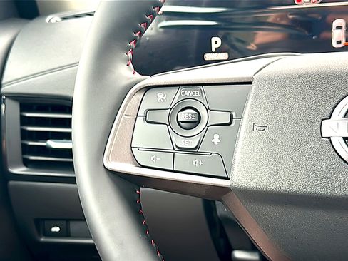 New 2026 Nissan Sentra SR w/ Floor Mat Package FWD image 19