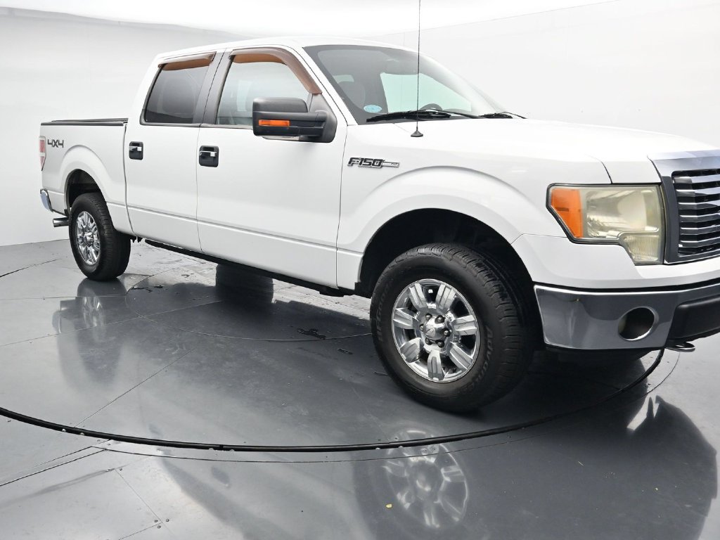 Used 2011 Ford F150 XLT w/ XLT Chrome Pkg AWD/4WD image 2