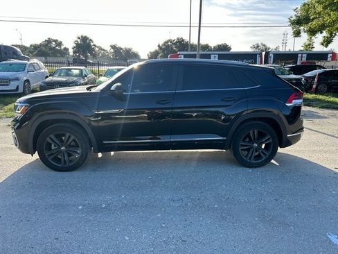 Used 2021 Volkswagen Atlas Cross Sport SE FWD image 17