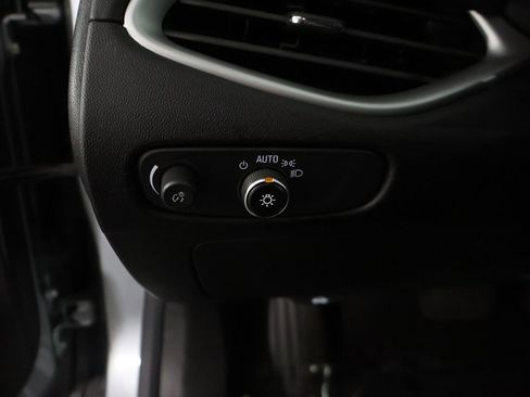 Used 2024 Chevrolet Malibu LT image 32