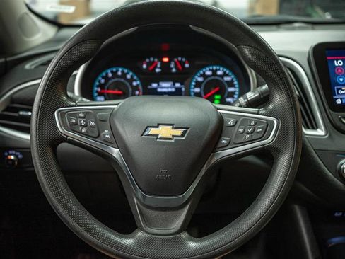 Used 2023 Chevrolet Malibu LT image 18
