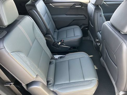 New 2026 GMC Acadia AT4 w/ Super Cruise Package AWD/4WD image 27