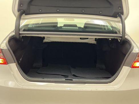 Used 2022 Toyota Camry LE image 23