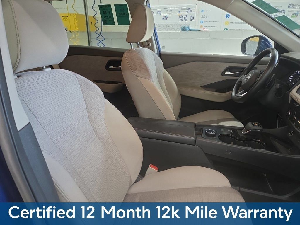 Used 2022 Nissan Rogue SV AWD/4WD image 2