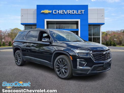 Certified 2023 Chevrolet Traverse RS w/ LPO, Floor Liner Package AWD/4WD image 1