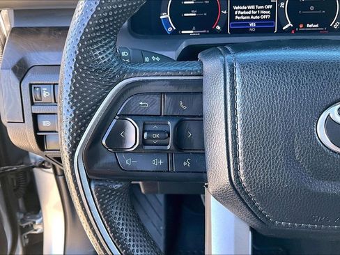 Used 2024 Toyota Tacoma Limited w/ Limited Package (LT) image 12