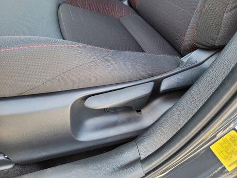 Used 2024 Toyota Corolla SE FWD image 11