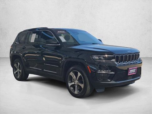 Used 2023 Jeep Grand Cherokee 4WD 4xe image 3