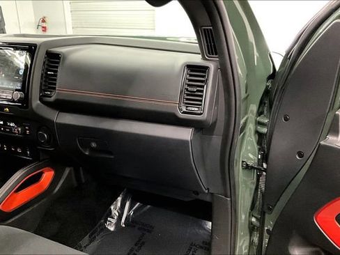 Used 2023 Nissan Frontier PRO-4X w/ Pro Convenience Package AWD/4WD image 19