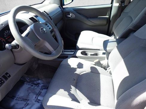 Used 2005 Nissan Frontier LE AWD/4WD image 11