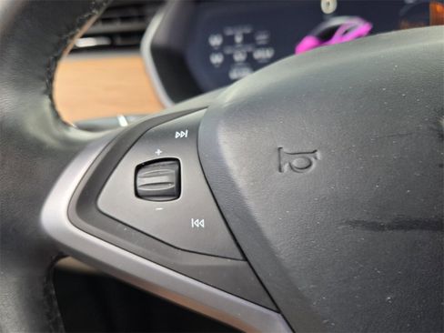 Used 2019 Tesla Model X 75D image 22