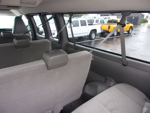 Used 2016 Chevrolet Express 3500 LT w/ LT Preferred Equipment Group image 19