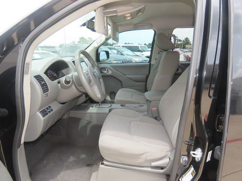 Used 2021 Nissan Frontier SV AWD/4WD image 24