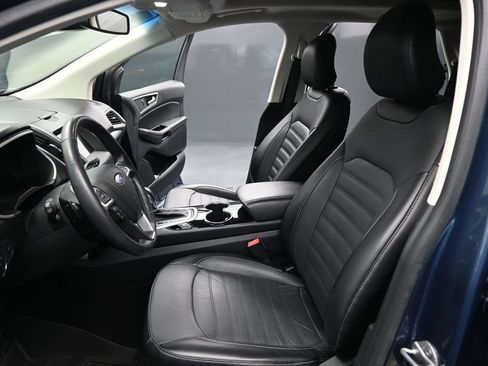 Used 2018 Ford Edge SEL w/ Equipment Group 201A FWD image 9