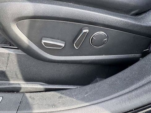 Used 2020 Lincoln Nautilus Reserve AWD/4WD image 19