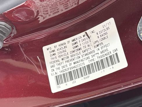 Used 2017 Honda Accord Touring image 11