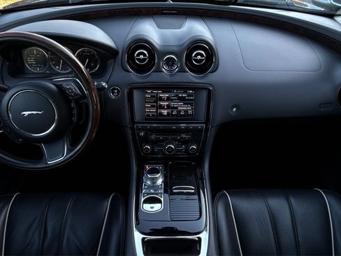 Used 2015 Jaguar XJ L Portfolio RWD image 14