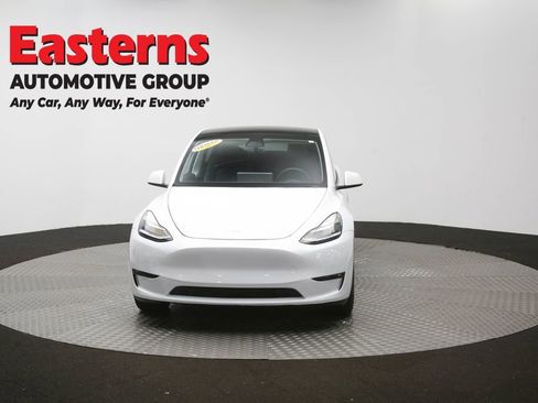 Used 2022 Tesla Model Y Long Range AWD/4WD image 47