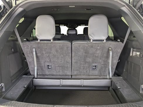 Used 2025 Ford Explorer ST-Line w/ ST-Line Street Pack image 29