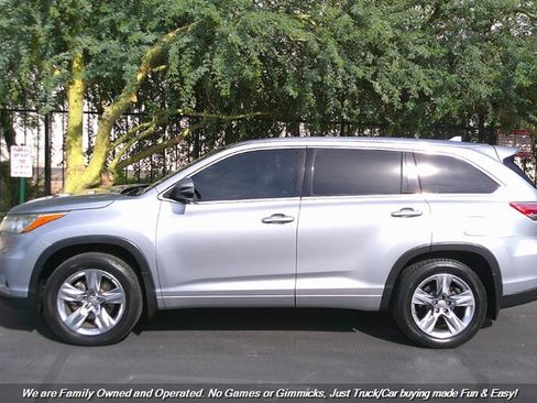 Used 2015 Toyota Highlander Limited image 8
