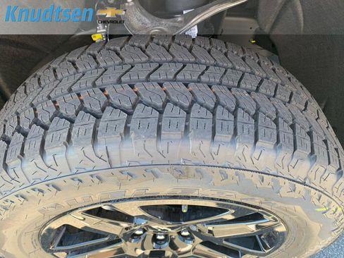 New 2026 Chevrolet Silverado 1500 LT Trail Boss w/ Convenience Package II AWD/4WD image 10