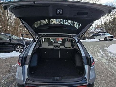 Used 2023 Honda HR-V EX-L image 4