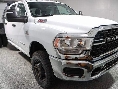 Used 2024 RAM 3500 SLT w/ Quick Order Package 2YG SLT image 5