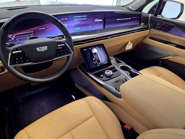 New 2026 Cadillac Escalade IQ Sport 2 w/ LPO, Floor Liner Package AWD/4WD image 14