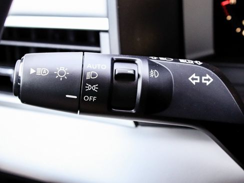 New 2025 Mitsubishi Outlander SEL image 28