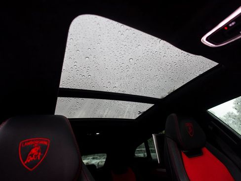 Used 2019 Lamborghini Urus AWD/4WD image 42