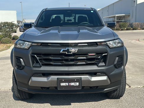 Used 2024 Chevrolet Colorado Trail Boss w/ Technology Package image 11