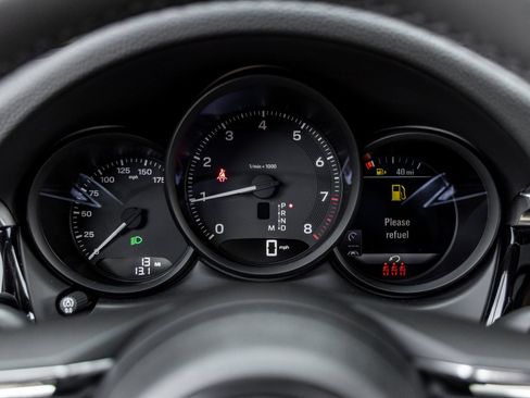 New 2026 Porsche Macan AWD/4WD image 30