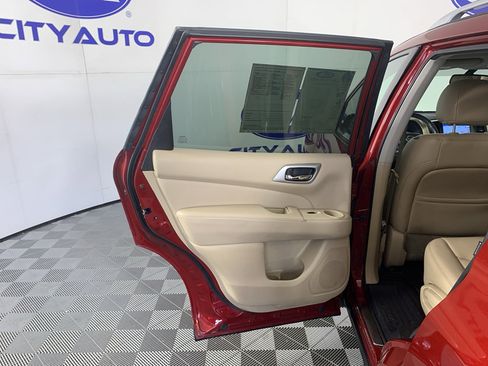 Used 2020 Nissan Rogue SV image 31