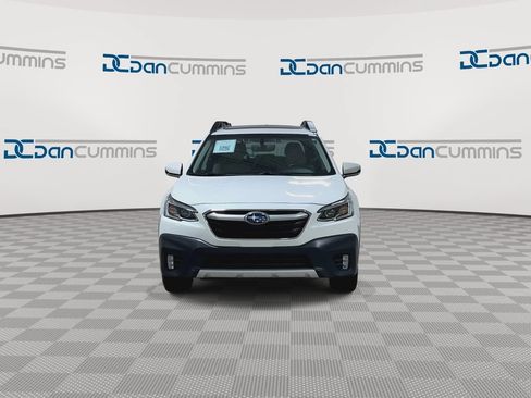 Used 2022 Subaru Outback Limited AWD/4WD image 3