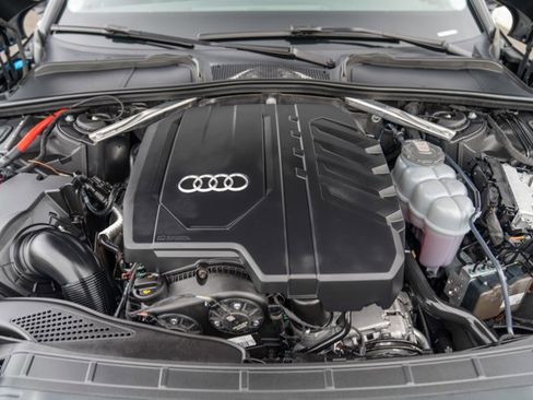 Used 2021 Audi A4 2.0T allroad Premium Plus AWD/4WD image 29