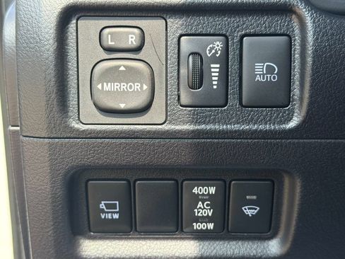 Used 2024 Toyota 4Runner Limited AWD/4WD image 34