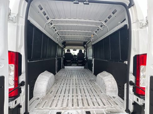 Used 2023 RAM ProMaster 2500 FWD image 18