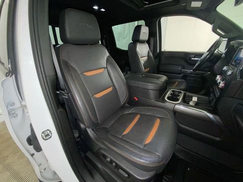 Certified 2022 GMC Sierra 1500 AT4 w/ AT4 Preferred Package image 12