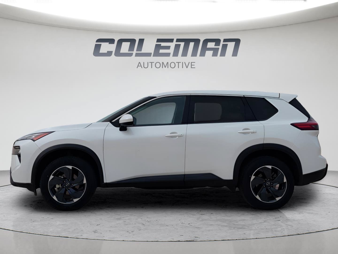 Used 2024 Nissan Rogue SV FWD image 6