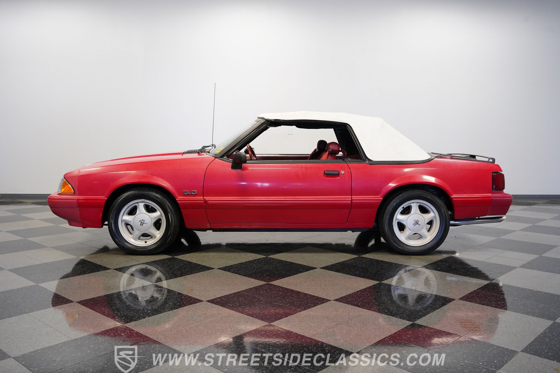 Used 1992 Ford Mustang LX RWD image 8