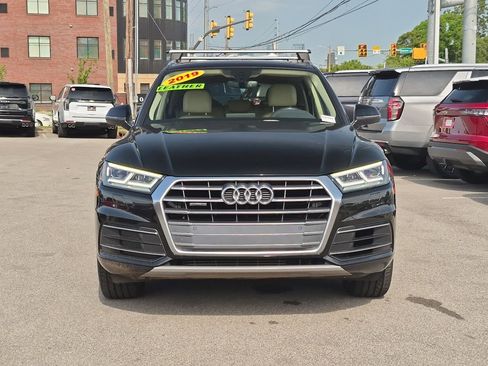 Used 2019 Audi Q5 2.0T Premium Plus w/ Premium Plus Package AWD/4WD image 3
