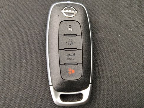 Used 2025 Nissan Sentra SV w/ All-Weather Package FWD image 32