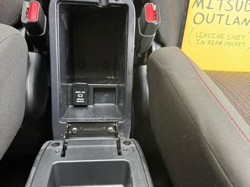 Used 2017 Mitsubishi Outlander Sport ES AWD/4WD image 13