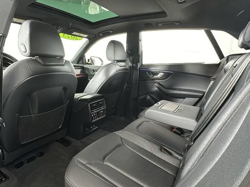 Used 2023 Audi Q8 Prestige AWD/4WD image 39