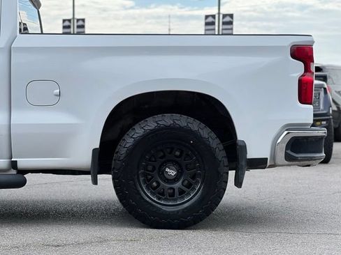 Used 2020 Chevrolet Silverado 1500 LT w/ True North Edition AWD/4WD image 5